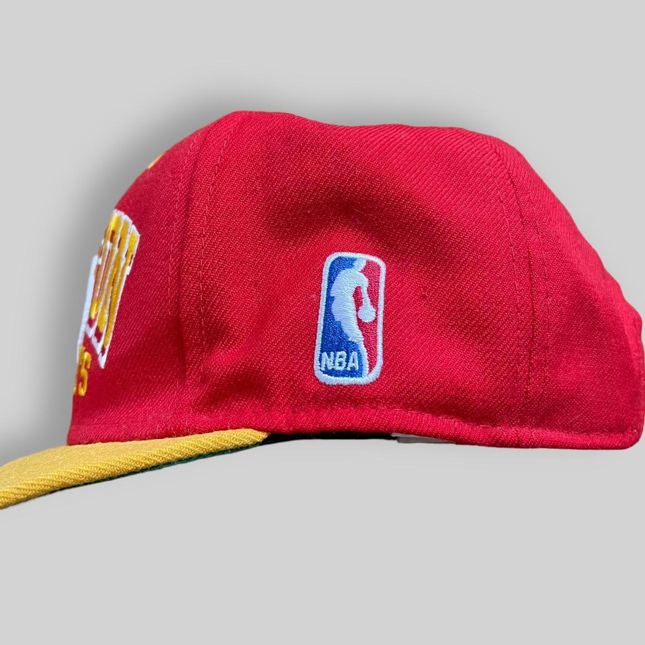 Mitchell & Ness Houston Rockets Flat Cap (One Size)