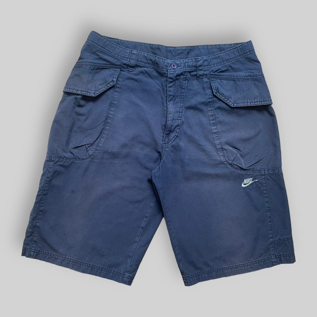 Nike Club Cargo Shorts (Large)